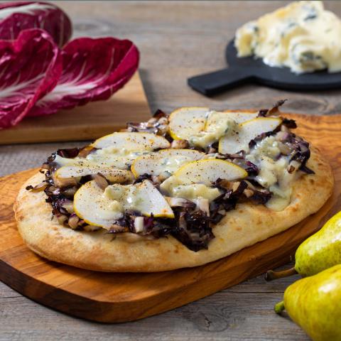 Pinsa radicchio, gorgonzola e pere