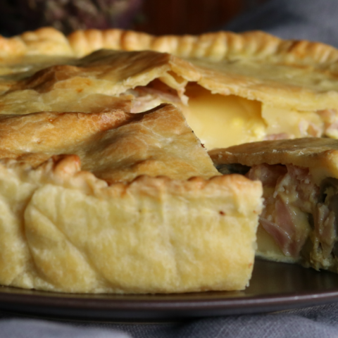 Pie con carciofi e prosciutto cotto