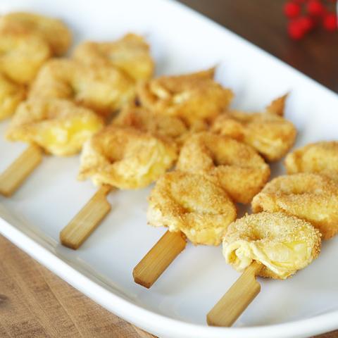 Spiedini di tortellini fritti