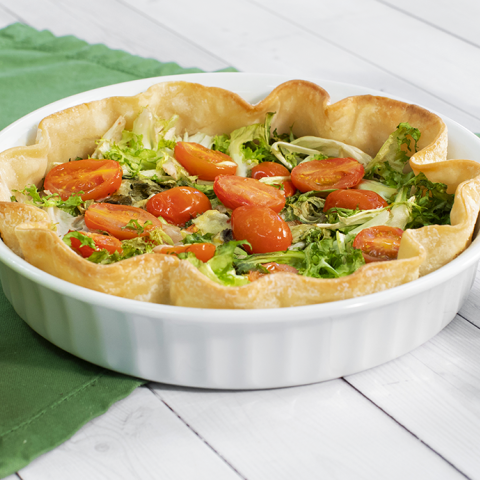 Torta salata con scarola, stracchino e pomodorini