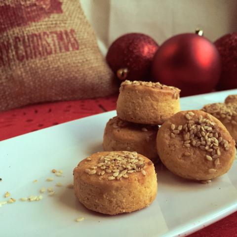 Biscottini salati al sesamo