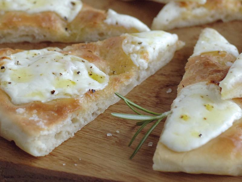 Focaccia con stracchino