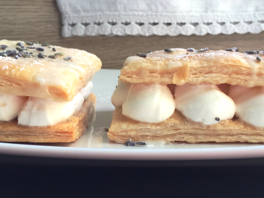 Millefoglie allo yogurt e vaniglia