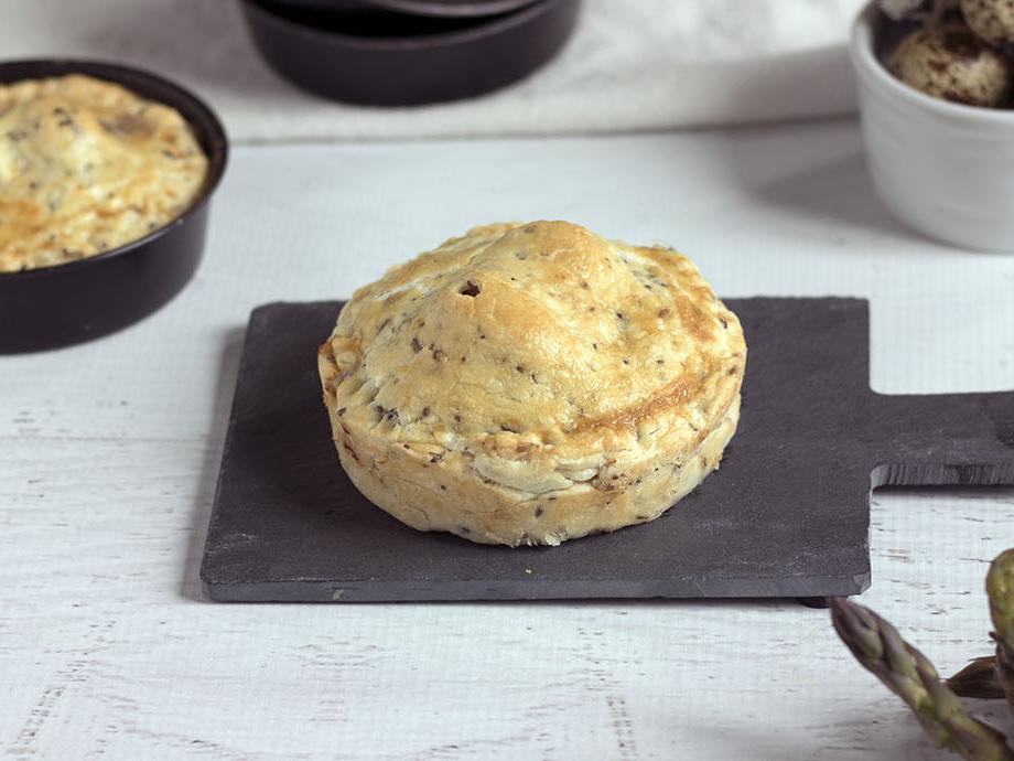 Tortini ai semi con asparagi e uova