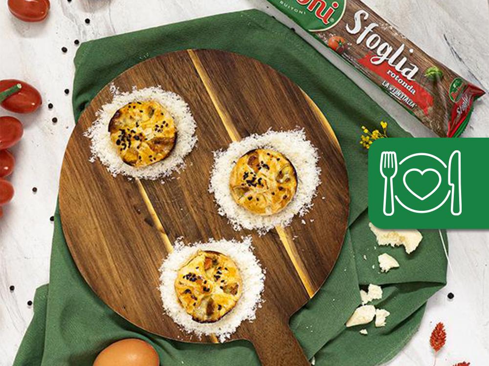 Muffin di sfoglia con verdure recuperate e formaggi misti