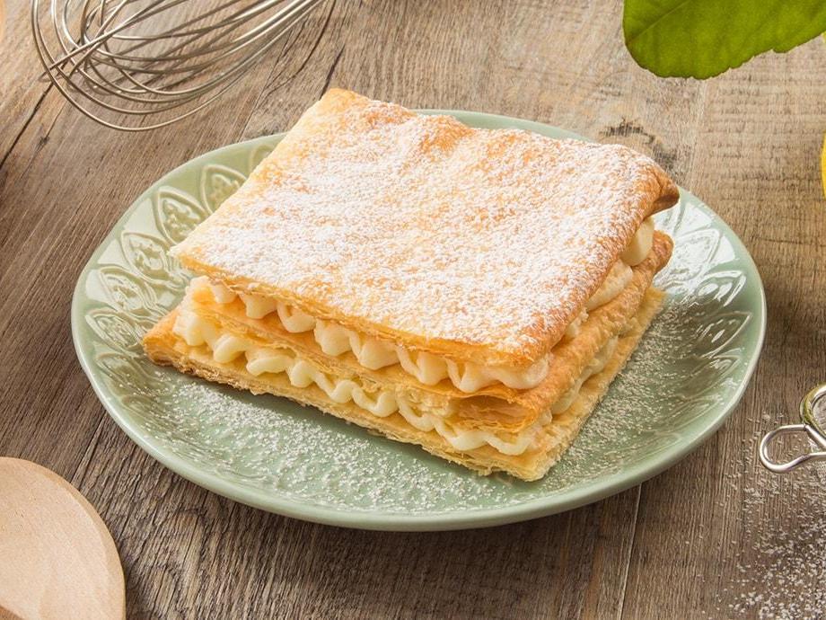 Millefoglie alla crema chantilly
