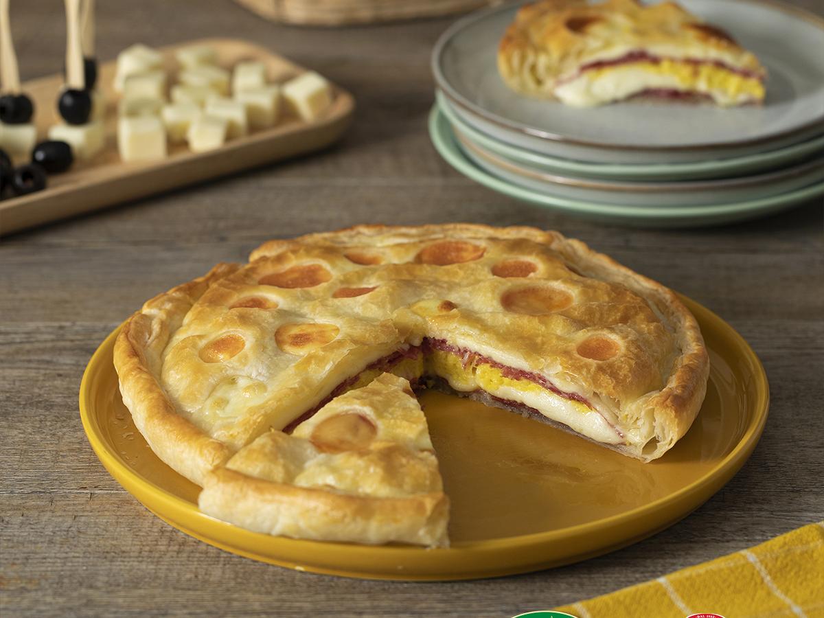 Pizza rustica con salame e Galbanino