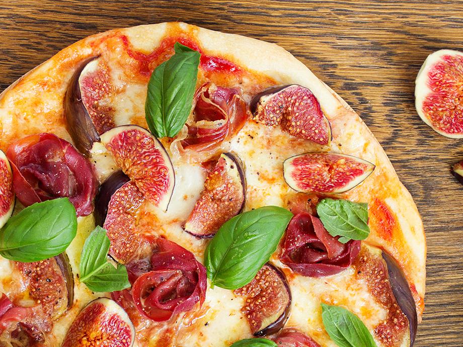 Focaccia con prosciutto crudo e fichi