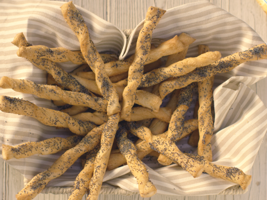 Grissini con semi di papavero