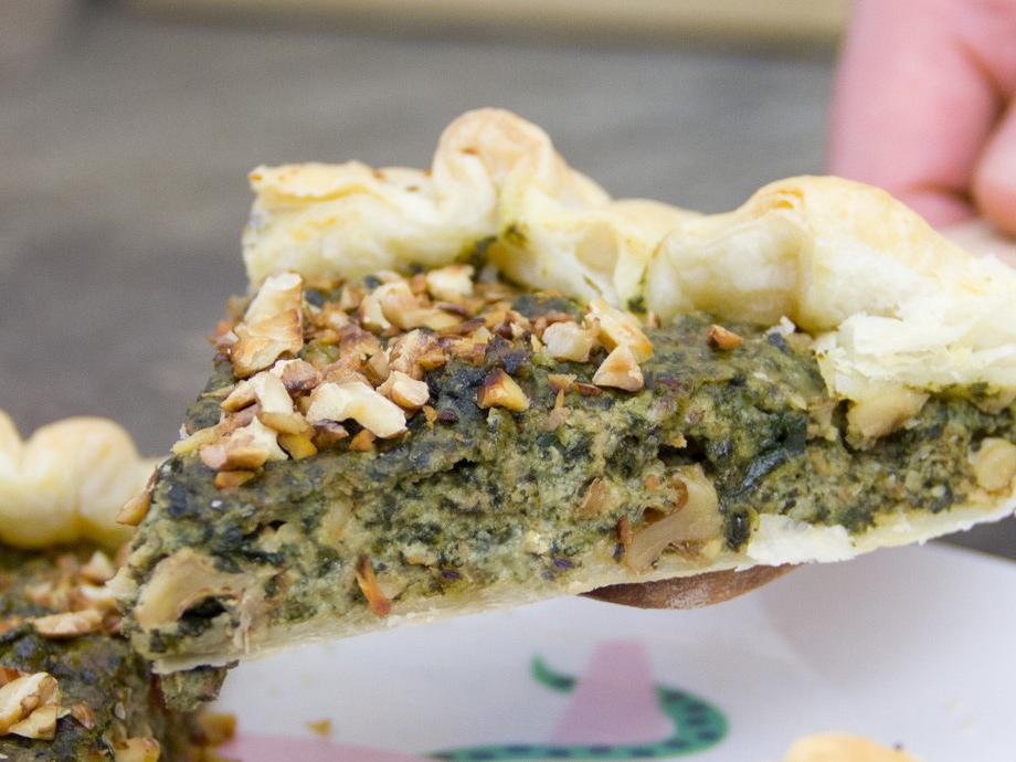 Torta Salata con erbette e noci