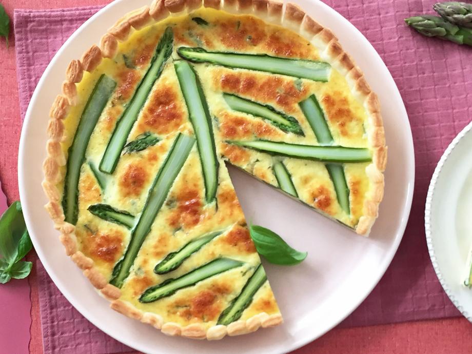 Torta di crescenza e asparagi