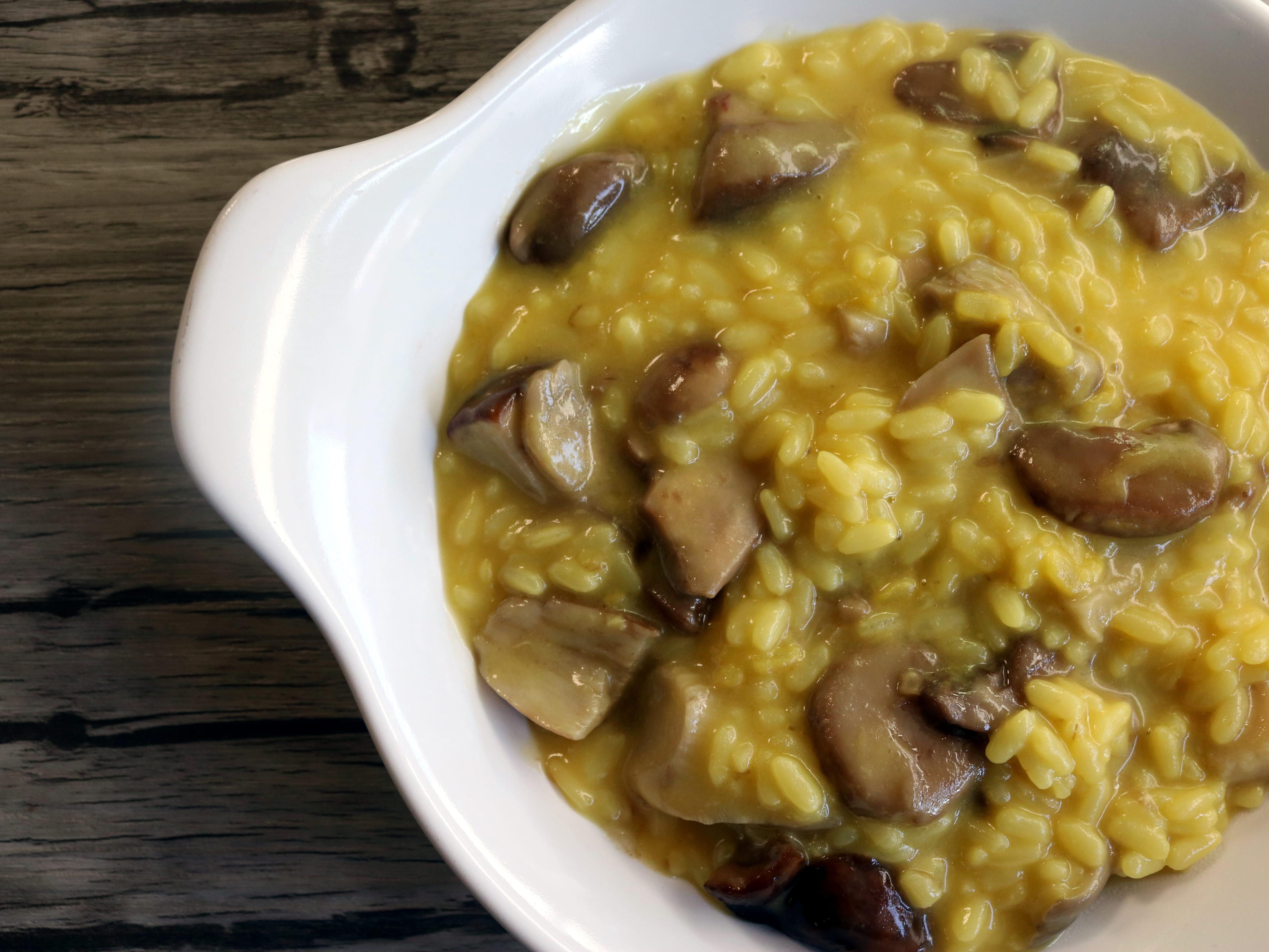 Risotto ai funghi e zafferano