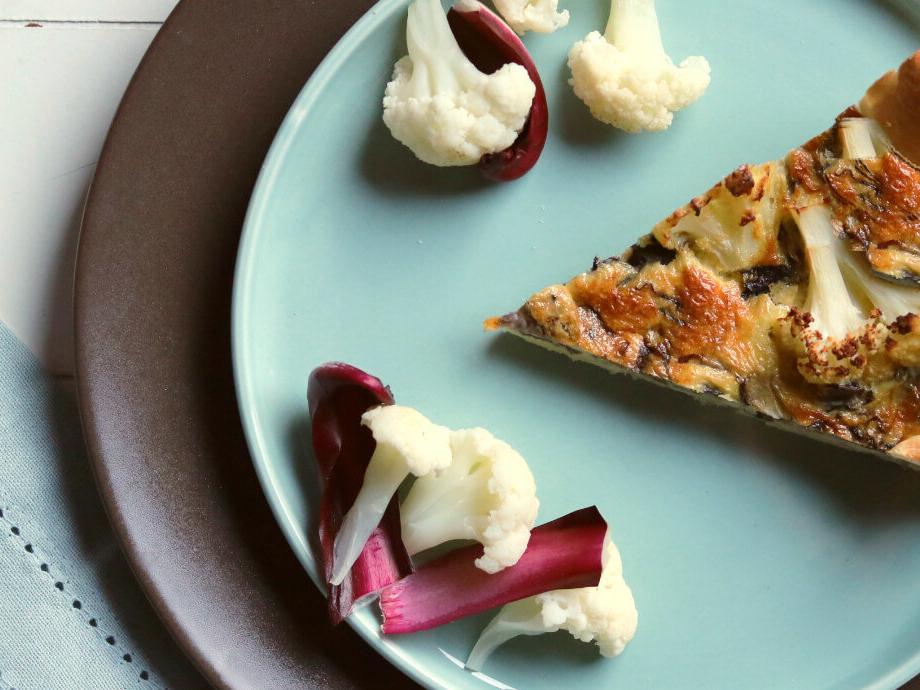 Torta salata con radicchio e cavolfiore