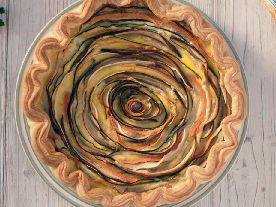 Torta a spirale con melanzane, carote e zucchine