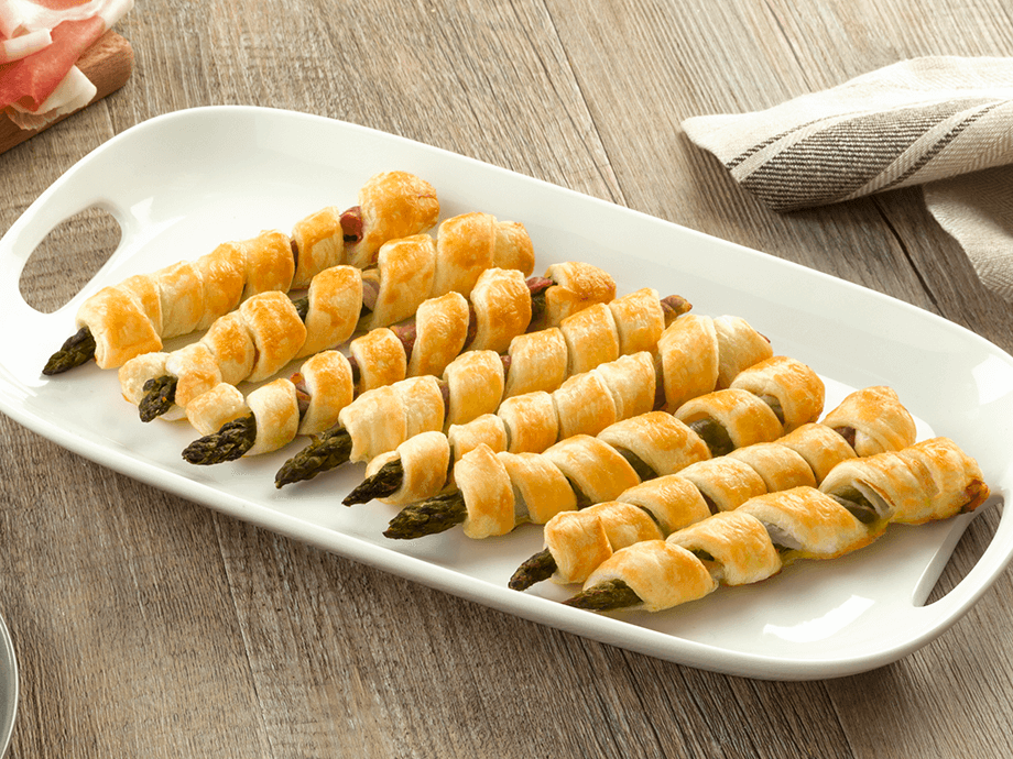 Grissini con asparagi, speck e sfoglia