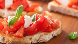 Focaccia farcita con gorgonzola dolce e mortadella