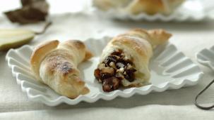 Cornetti alle pere e cioccolato